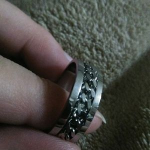 New stainless steel chain spinning rings. Size 11